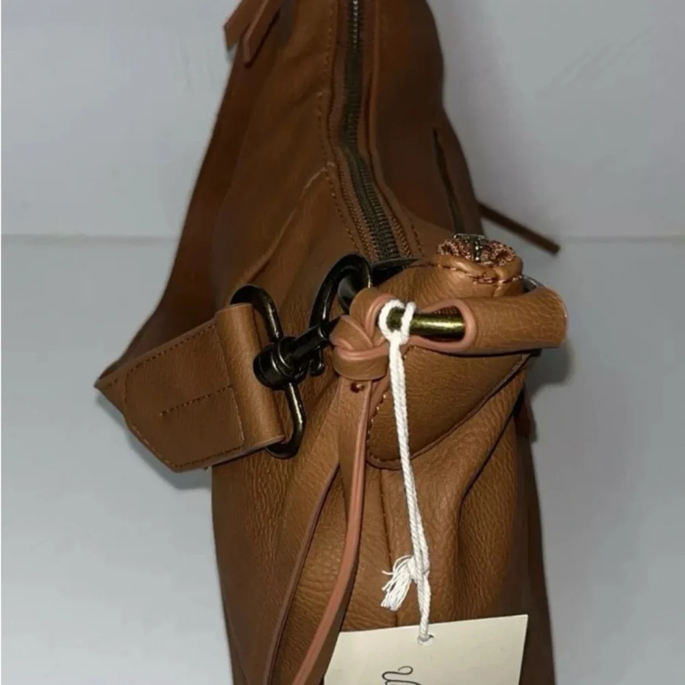 Universal Thread Brown Hobo Bag with Crescent Design - Picture 3 of 4